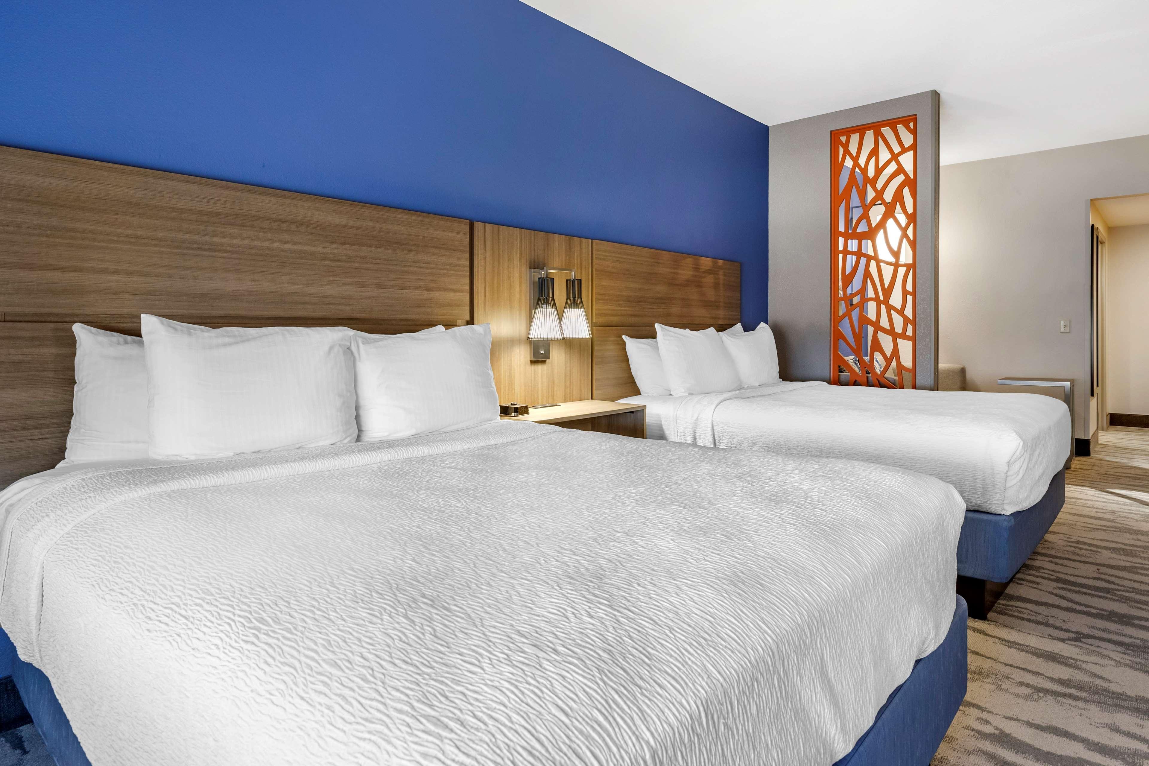 Best Western Plus Castlerock Inn & Suites Bentonville Dış mekan fotoğraf