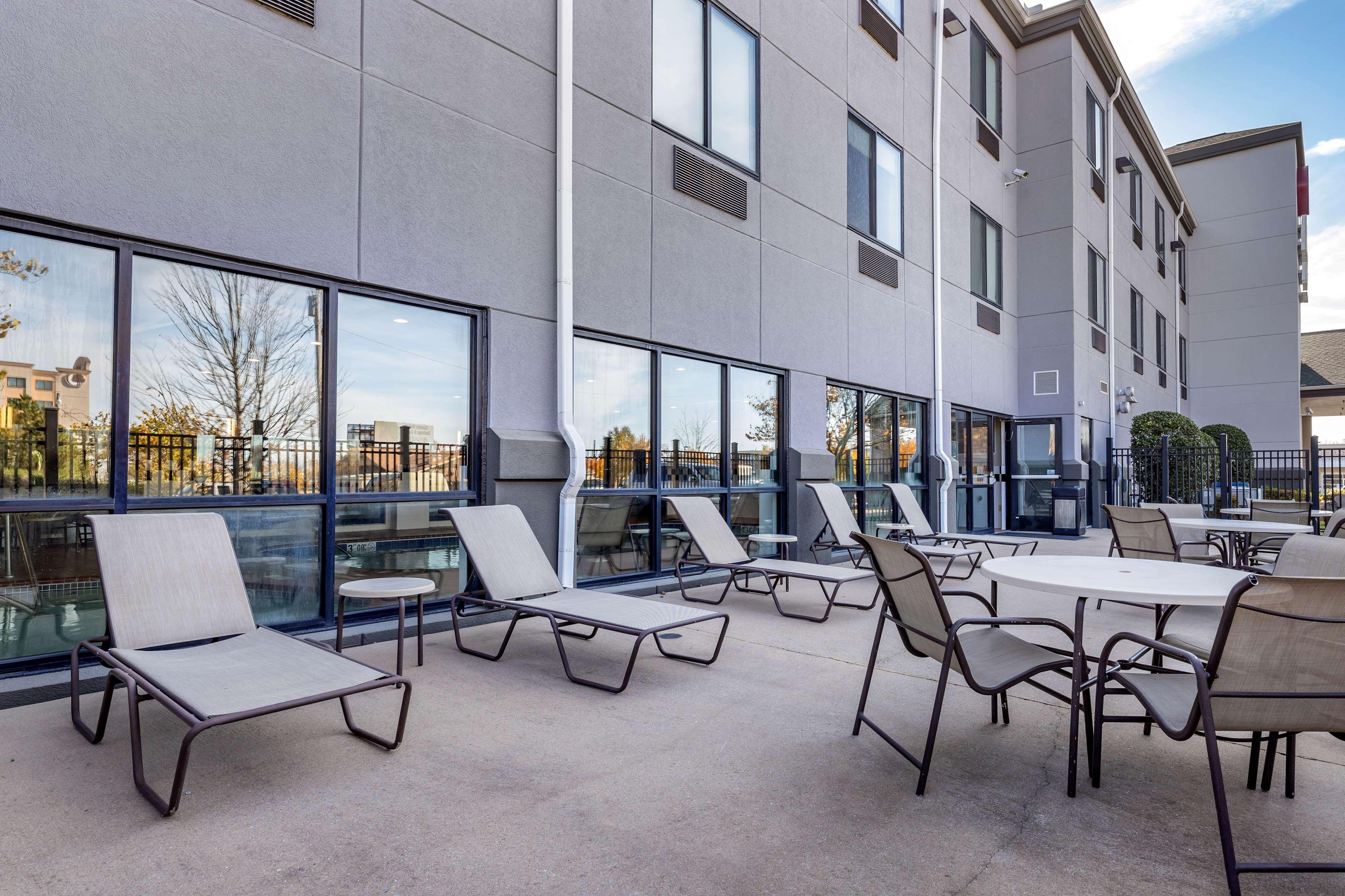 Best Western Plus Castlerock Inn & Suites Bentonville Dış mekan fotoğraf